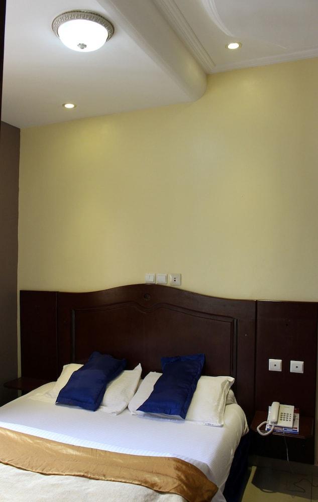 Prestige Hotel Yaoundé Eksteriør bilde
